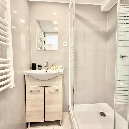 C24 Dorka Mini Apartament